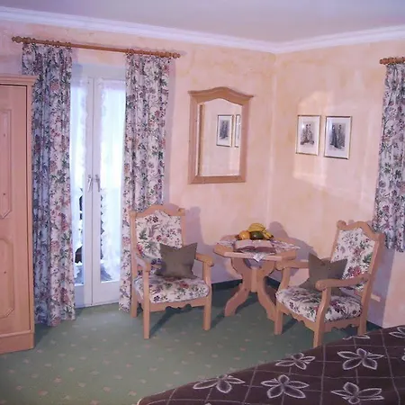 Landhaus Ertle Country house Bad Wiessee